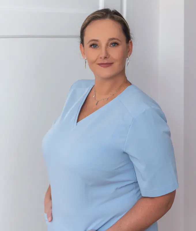 img-team-688x800